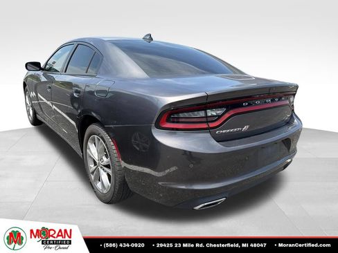 Used 2022 Dodge Charger SXT AWD/4WD image 4