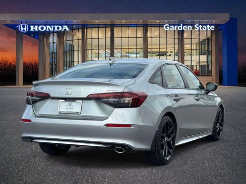 Used 2025 Honda Civic Sport image 3