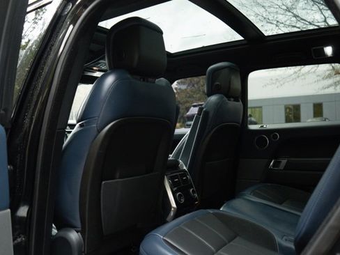 Used 2021 Land Rover Range Rover Sport HST image 31