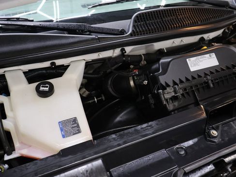 Used 2020 Chevrolet Express 2500 w/ Driver Convenience Package image 26
