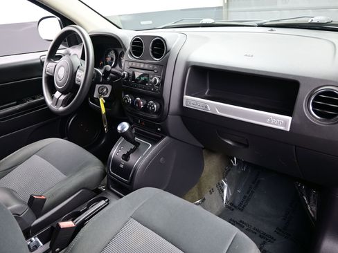 Used 2016 Jeep Compass Sport w/ Power Value Group AWD/4WD image 15