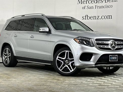 Used 2018 Mercedes-Benz GLS 550 4MATIC image 2