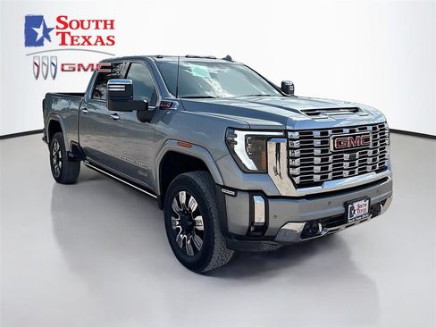 Used 2025 GMC Sierra 2500 Denali w/ Denali Reserve Package AWD/4WD image 1