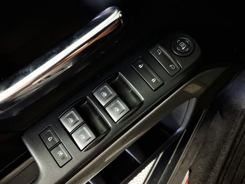 Used 2018 Chevrolet Silverado 1500 LT w/ Texas Edition AWD/4WD image 25
