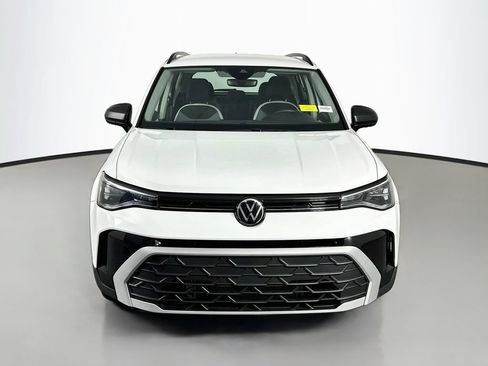 Used 2025 Volkswagen Taos S FWD image 2
