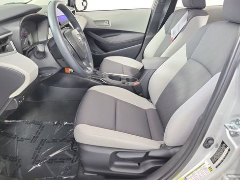 Used 2025 Toyota Corolla LE FWD image 19