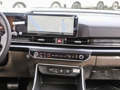 New 2026 Kia Carnival LXS image 6