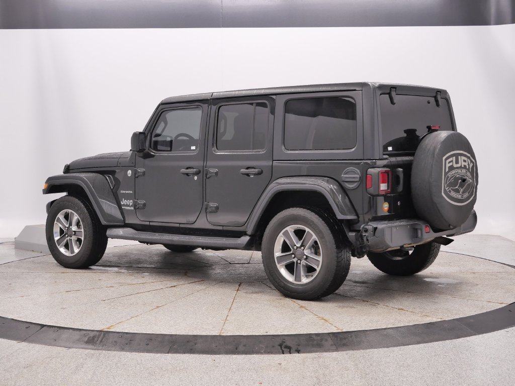 Used 2019 Jeep Wrangler Unlimited Sahara AWD/4WD image 3