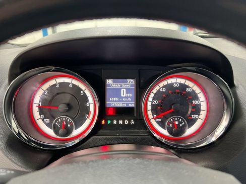 Used 2019 Dodge Grand Caravan GT FWD image 12