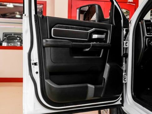 Used 2024 RAM 2500 Big Horn AWD/4WD image 44