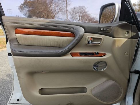 Used 2003 Lexus LX 470 4WD image 13