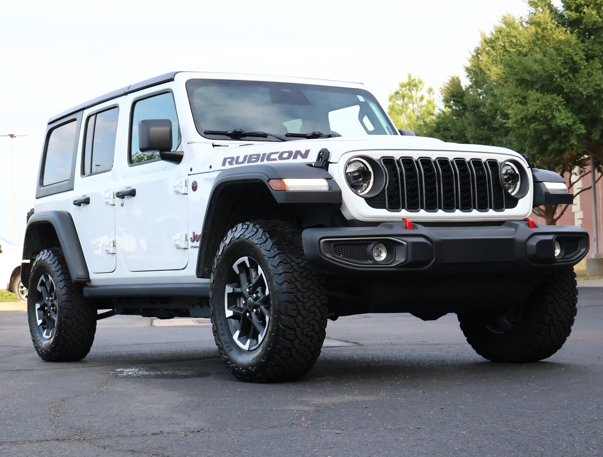 Used 2026 Jeep Wrangler Unlimited Rubicon AWD/4WD image 1