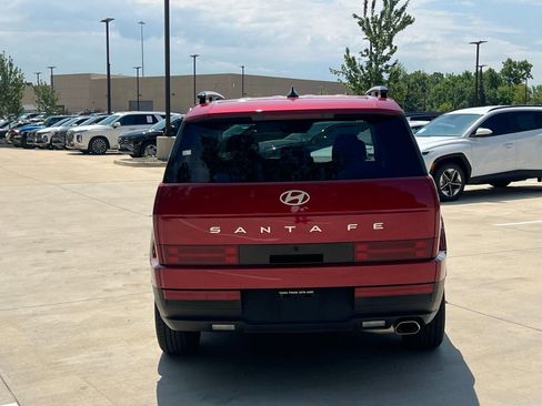 Used 2025 Hyundai Santa Fe SEL FWD image 11