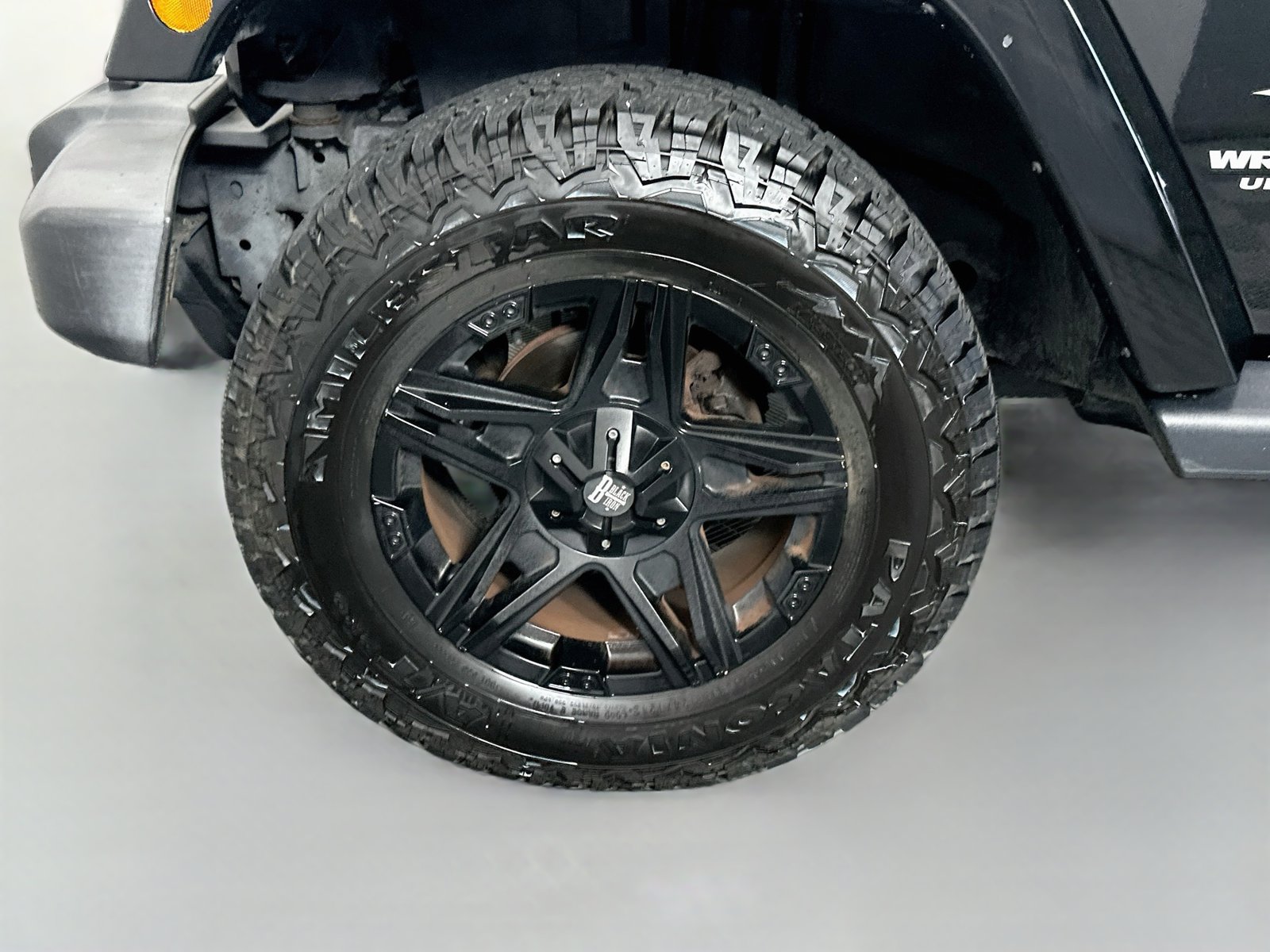 Used 2017 Jeep Wrangler Unlimited Sahara AWD/4WD image 26