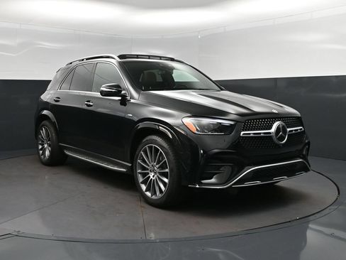 Used 2025 Mercedes-Benz GLE 450e 4MATIC image 9