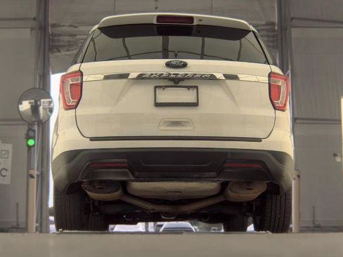 Used 2018 Ford Explorer FWD image 4