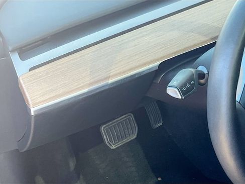 Used 2023 Tesla Model 3 Standard Range RWD image 10