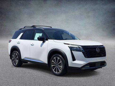 New 2026 Nissan Pathfinder Platinum AWD/4WD image 1