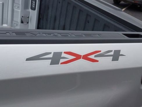 Used 2022 Chevrolet Silverado 1500 Custom image 37