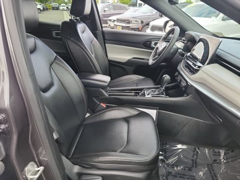 Used 2024 Jeep Compass Limited AWD/4WD image 17