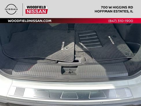 Certified 2025 Nissan Rogue SL image 17