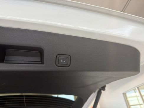Used 2026 GMC Acadia Elevation w/ Black Edition AWD/4WD image 19