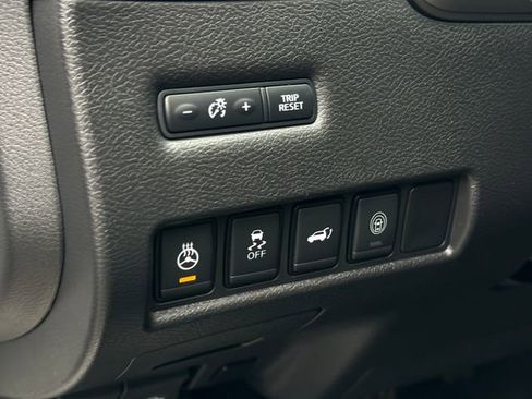 Used 2019 Nissan Murano S image 13