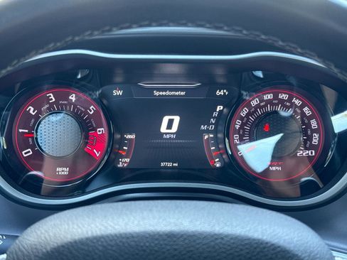 Used 2019 Dodge Challenger SRT Hellcat Redeye image 24