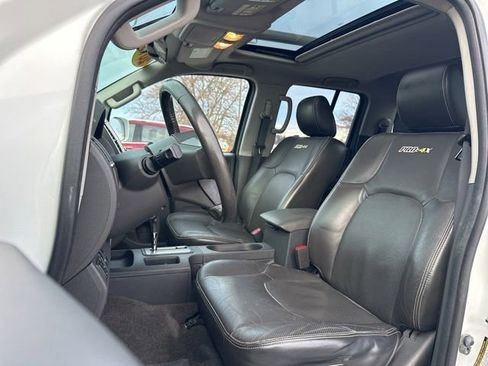 Used 2015 Nissan Frontier PRO-4X w/ Pro-4x Luxury Package image 33