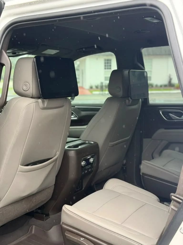Used 2021 GMC Yukon SLT w/ Rear Media and Nav Package RWD image 17