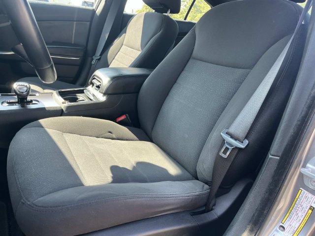 Used 2013 Dodge Charger SXT RWD image 31