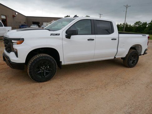 New 2026 Chevrolet Silverado 1500 Custom Trail Boss w/ Dark Appearance Package AWD/4WD image 8