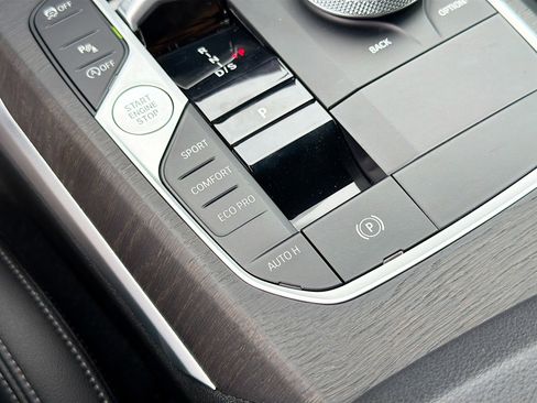 Certified 2024 BMW 330i Sedan image 29