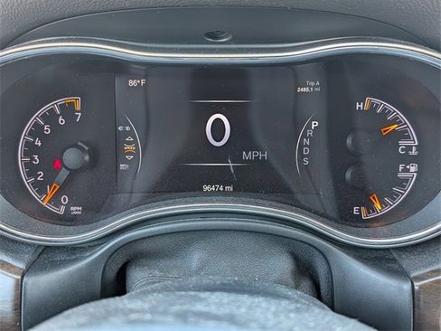 Used 2015 Jeep Grand Cherokee Limited image 12