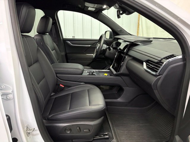 Used 2024 GMC Acadia Elevation w/ LPO, Floor Liner Package FWD image 29