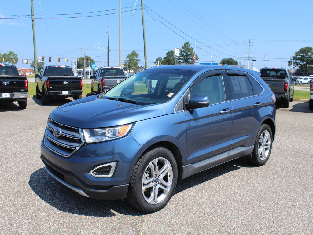 Used 2018 Ford Edge Titanium w/ Ford Safe & Smart Package FWD image 2