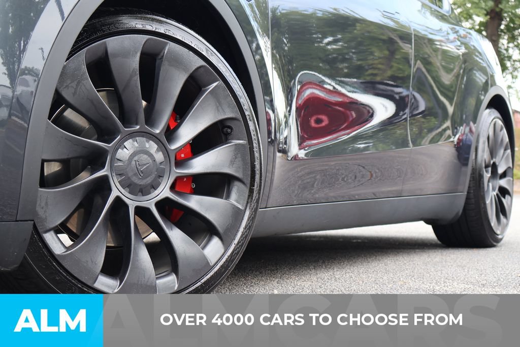 Used 2024 Tesla Model Y Performance AWD/4WD image 2