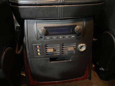 Used 2009 Cadillac Escalade EXT image 23