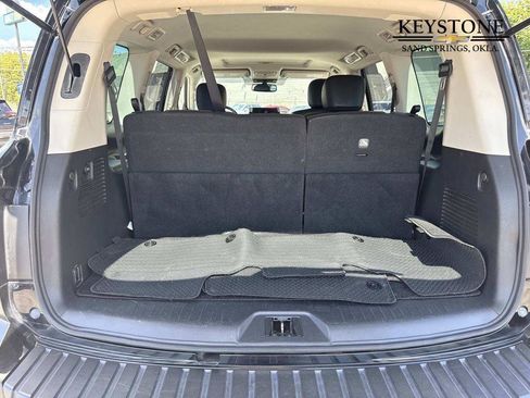 Used 2023 Nissan Armada SL w/ Captain's Chairs Package image 12
