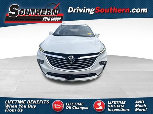 Used 2023 Buick Enclave Essence FWD image 1