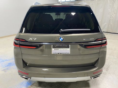 Used 2025 BMW X7 xDrive40i w/ Climate Comfort Package image 8