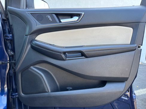 Used 2016 Ford Edge SE image 41