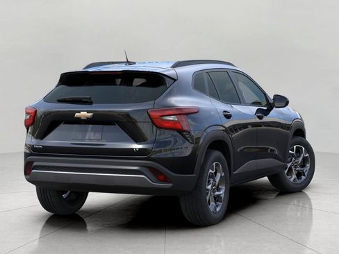 New 2026 Chevrolet Trax LT w/ Sunroof Package FWD image 4