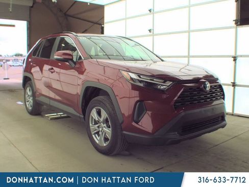 Used 2022 Toyota RAV4 XLE w/ XLE Grade Weather Package AWD/4WD image 2
