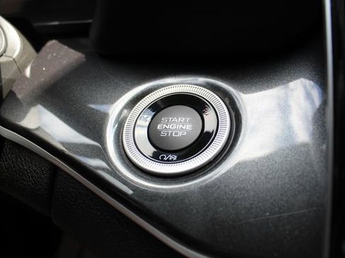 Used 2023 Jeep Grand Cherokee Altitude AWD/4WD image 17