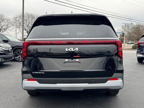 New 2026 Kia Carnival image 4