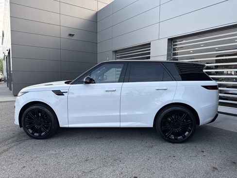 New 2026 Land Rover Range Rover Sport Dynamic SE AWD/4WD image 4