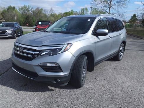 Used 2016 Honda Pilot Touring image 23