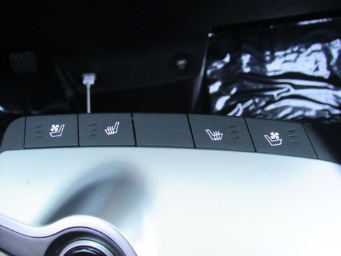 Used 2022 Kia EV6 Wind image 39