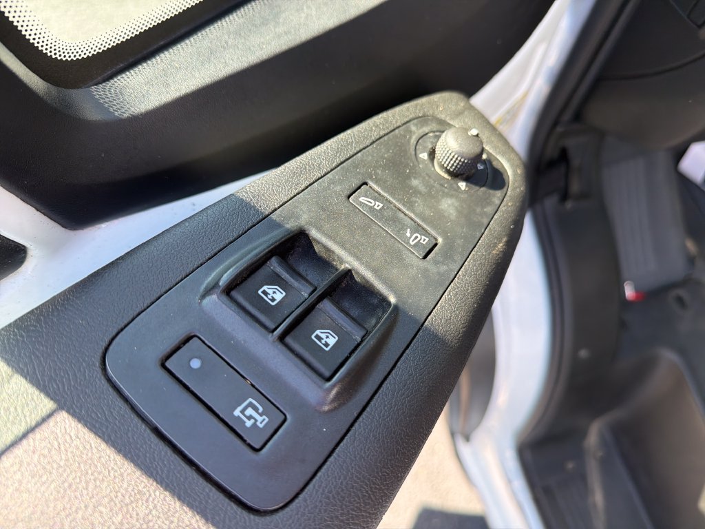 Used 2023 RAM ProMaster 1500 w/ Driver Convenience Group FWD image 11